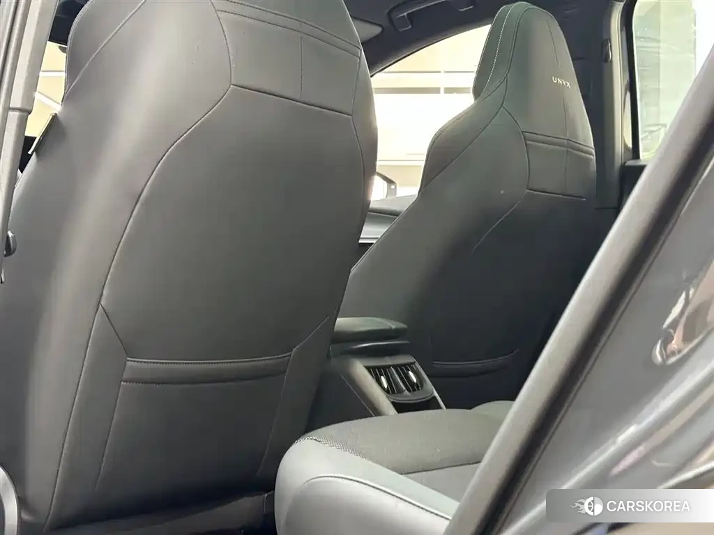 Volkswagen ID. UNYX 2025 Silver/gray из Китая, фото 5