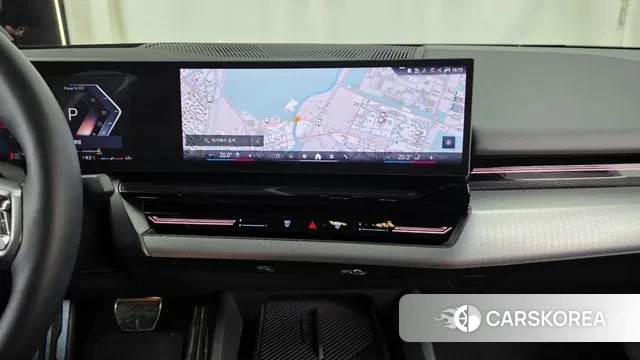 BMW 5 Series (G60) 2024 Серый из Кореи, фото 5