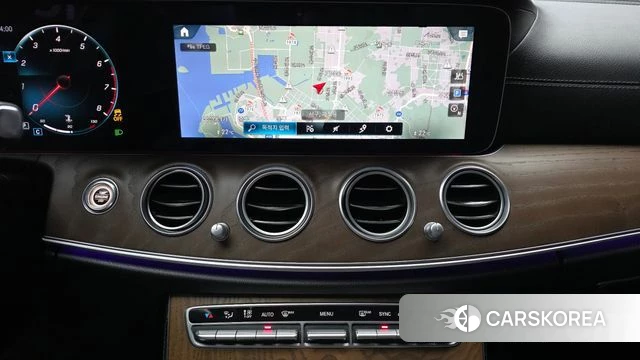 Mercedes-Benz E-Class W213 2023 Белый из Кореи, фото 5