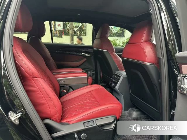 Audi Q6 2023 Черный из Китая, фото 5