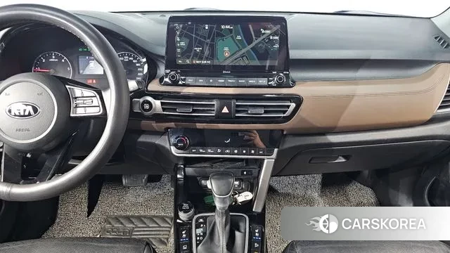 Kia Seltos 2019 Белый из Кореи, фото 5