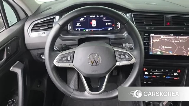 Volkswagen Tiguan second Generation 2022 Белый из Кореи, фото 5