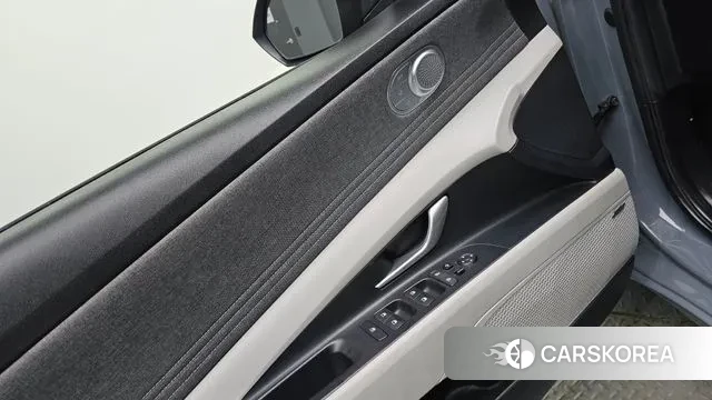 Hyundai Avante (CN7) 2020 Светло-серебряный цвет из Кореи, фото 5