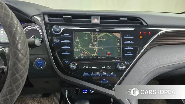 Toyota Camry (XV70) 2018 Коричневый из Кореи, фото 5