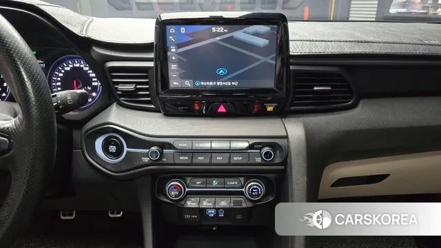 Hyundai Veloster (JS) 2018 Светло-серебряный цвет из Кореи, фото 5