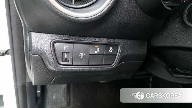 Kia The New K3 2nd generation 2021 Белый из Кореи, фото 5