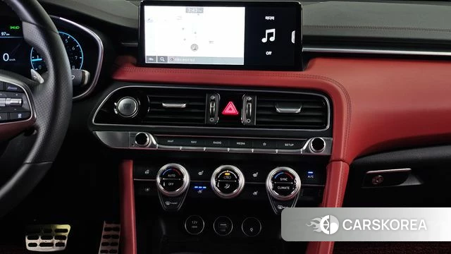 Genesis The New G70 2021 Белый из Кореи, фото 5