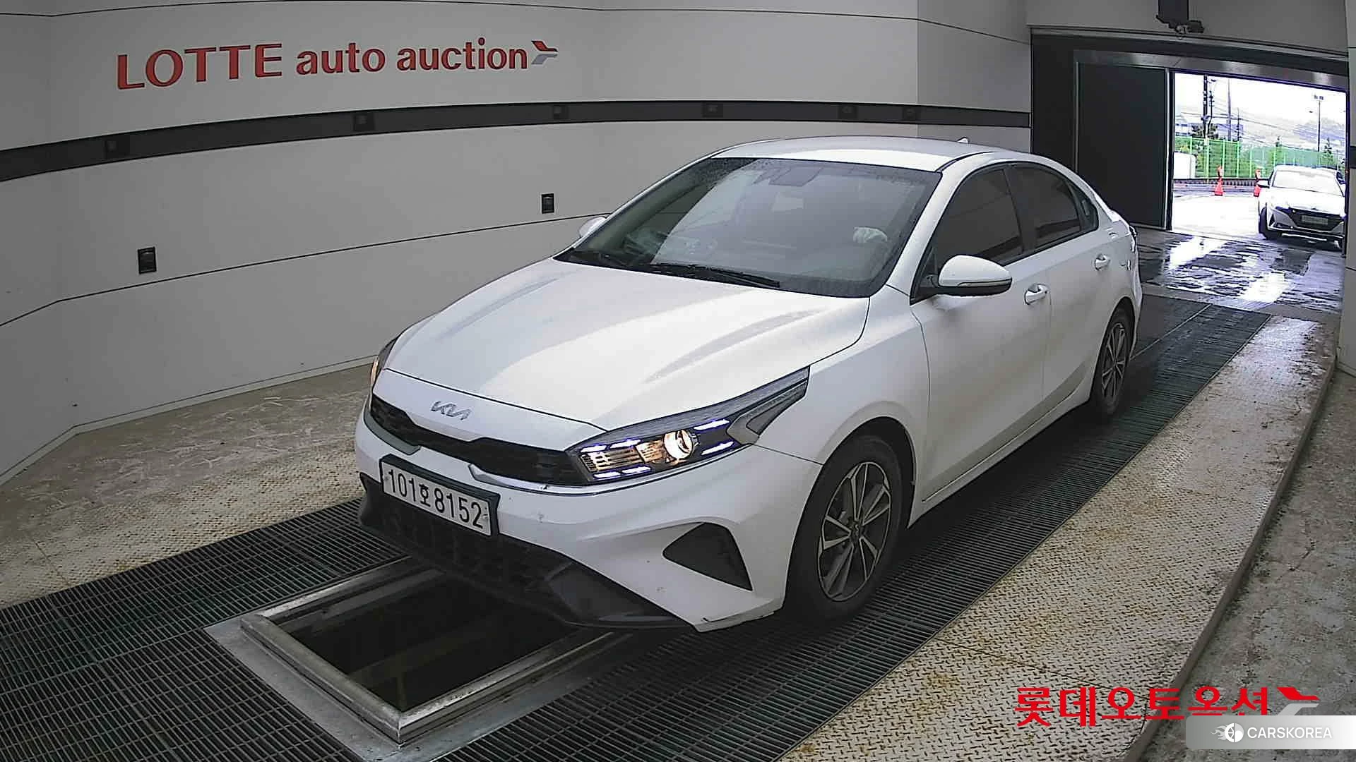 Kia K3 2022 Белый из Кореи, фото 5