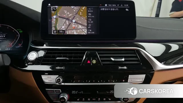 BMW 5 Series (G30) 2022 Белый из Кореи, фото 5