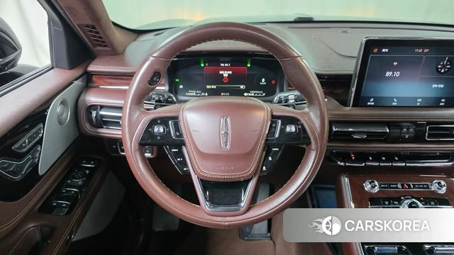 Lincoln Aviator 2nd generation 2023 Черный из Кореи, фото 5