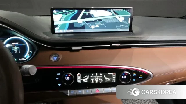 Genesis GV70 2023 Белый из Кореи, фото 5