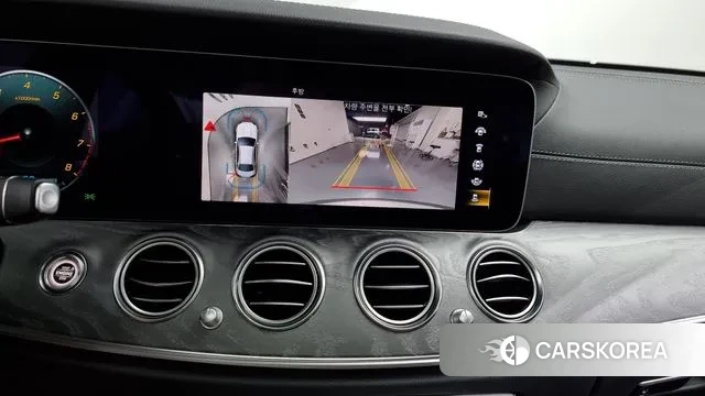 Mercedes-Benz E-Class W213 2022 Песочный из Кореи, фото 5