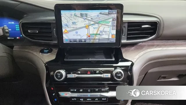 Ford Explorer 6th Generation 2022 Белый из Кореи, фото 5