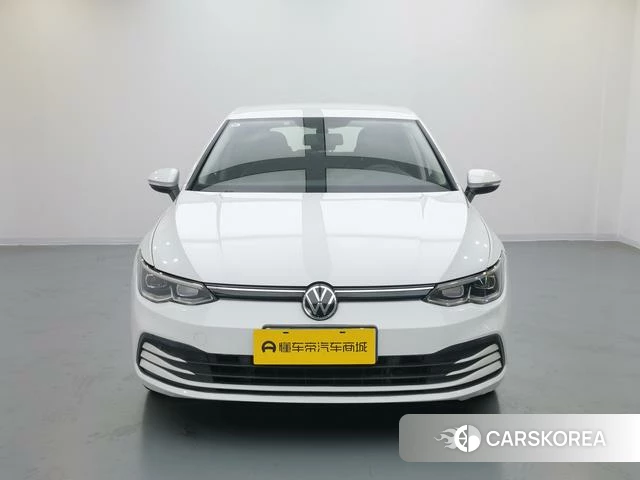 Volkswagen Golf 2023 Белый из Китая, фото 5