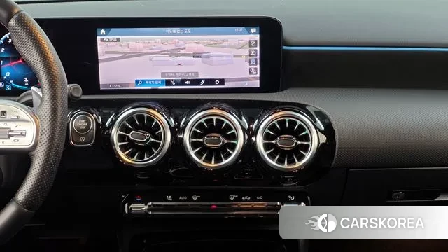 Mercedes-Benz A-Class W177 2022 Белый из Кореи, фото 5