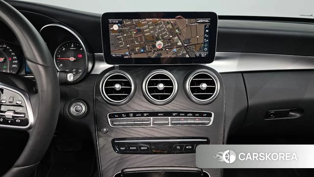Mercedes-Benz C-Class W205 2019 Серебристо-серый из Кореи, фото 5