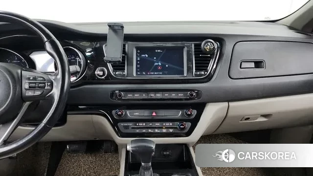 Kia The New Carnival 2018 Белый из Кореи, фото 5