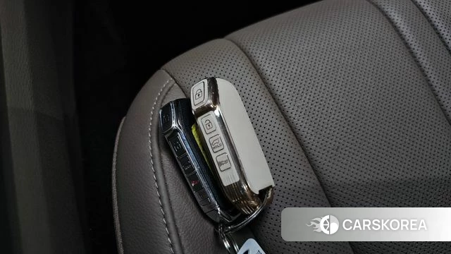 Kia K8 2023 Серый из Кореи, фото 5