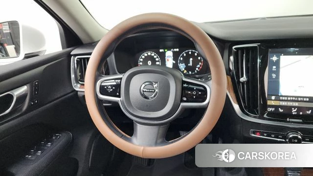 Volvo S60 3rd generation 2020 Белый из Кореи, фото 5