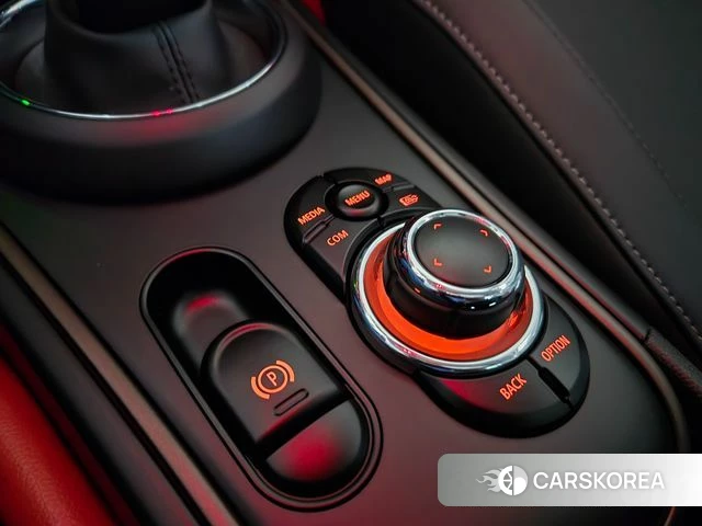 Mini Cooper Countryman 2023 Черный из Кореи, фото 5