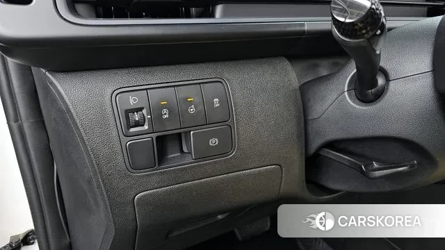 Hyundai Staria 2022 Белый из Кореи, фото 5