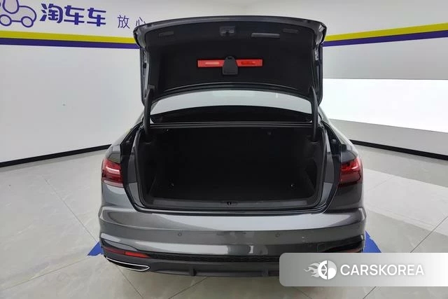 Audi A4L 2024 Темно-серый из Китая, фото 5