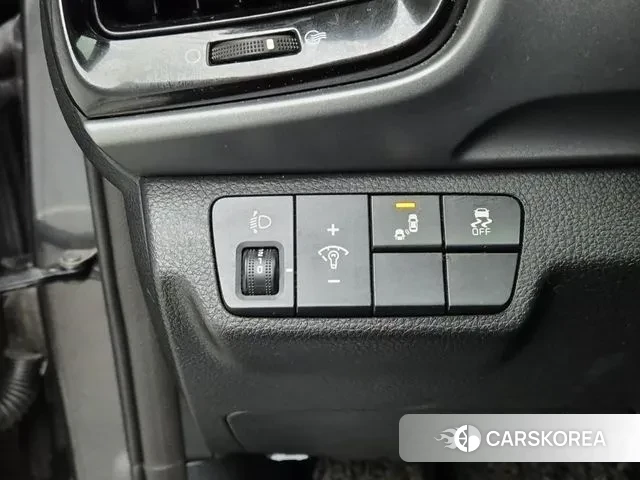 Kia Stonic 2019 Серый из Кореи, фото 5