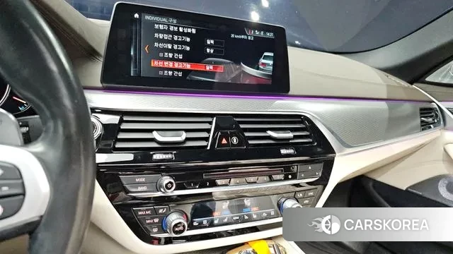 BMW 5 Series (G30) 2018 Черный из Кореи, фото 5