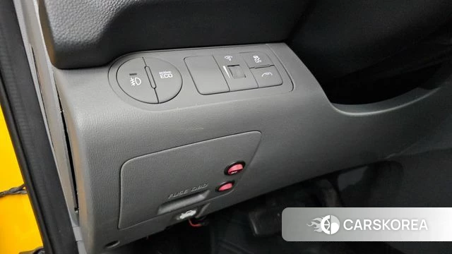Hyundai The New Grand Starex 2018 Желтый из Кореи, фото 5