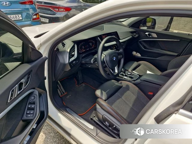 BMW 1 Series (F40) 2020 Белый из Кореи, фото 5