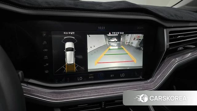 Volkswagen Touareg 3rd generation 2023 Серый из Кореи, фото 5