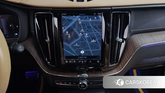 Volvo XC60 second Generation 2022 Белый из Кореи, фото 5