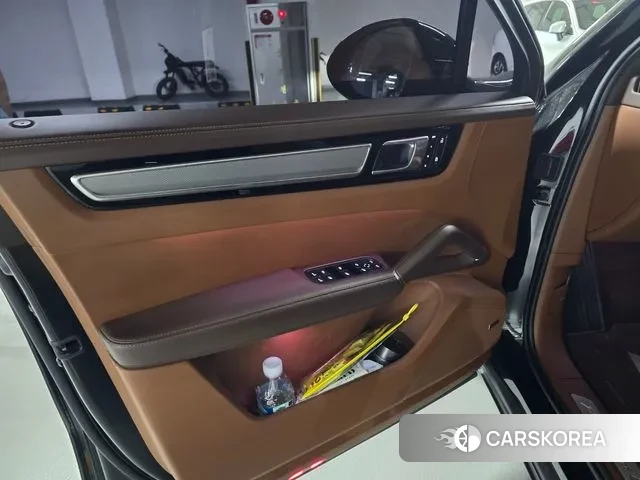 Porsche Cayenne (PO536) 2023 Черный из Кореи, фото 5