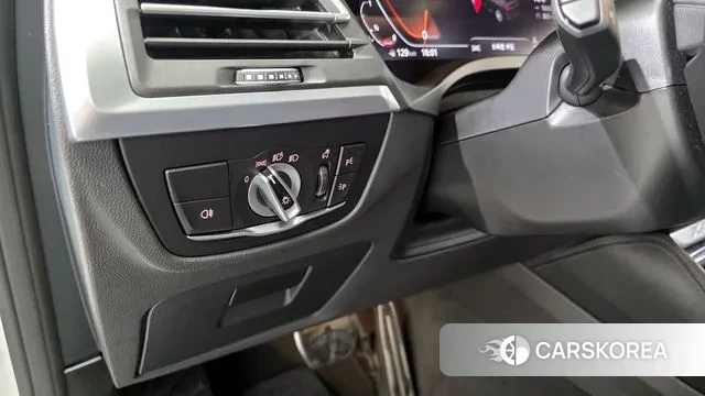 BMW X4 (G02) 2024 Белый из Кореи, фото 5