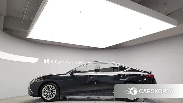 Lexus ES300h 7th generation 2022 Черный из Кореи, фото 5
