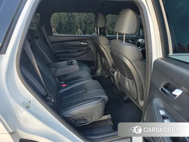 Hyundai The New Santa Fe 2023 Белый из Кореи, фото 5