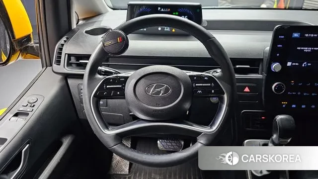 Hyundai Staria 2021 Желтый из Кореи, фото 5