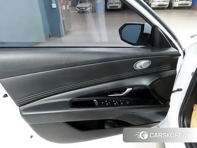 Hyundai Avante (CN7) 2021 Белый из Кореи, фото 5