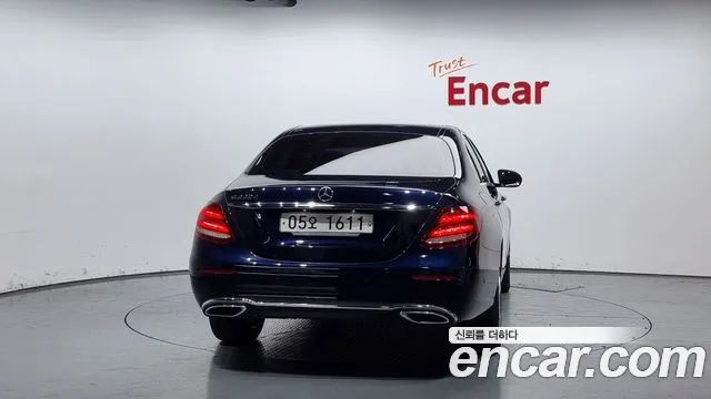 Mercedes-Benz E-Class W213 2018 Синий из Кореи, фото 5