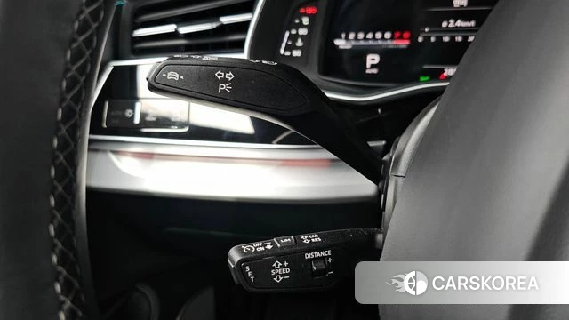 Audi Q8 (4M) 2025 Черный из Кореи, фото 5