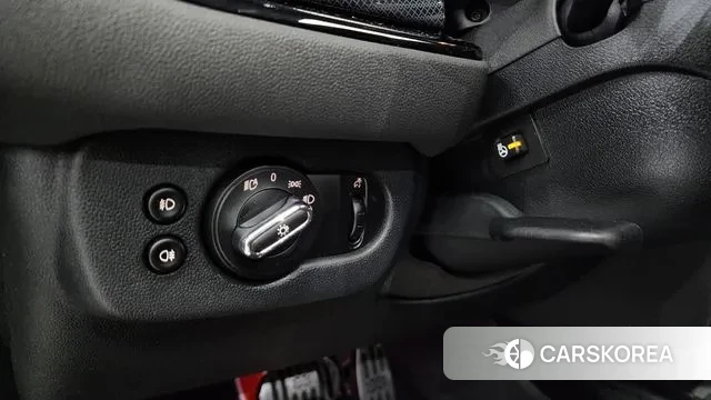 Mini Cooper Clubman 2022 Черный из Кореи, фото 5