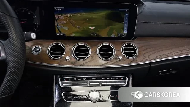 Mercedes-Benz E-Class W213 2018 Черный из Кореи, фото 5
