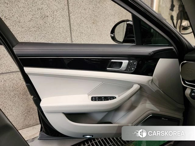 Porsche Panamera (971) 2022 Черный из Кореи, фото 5