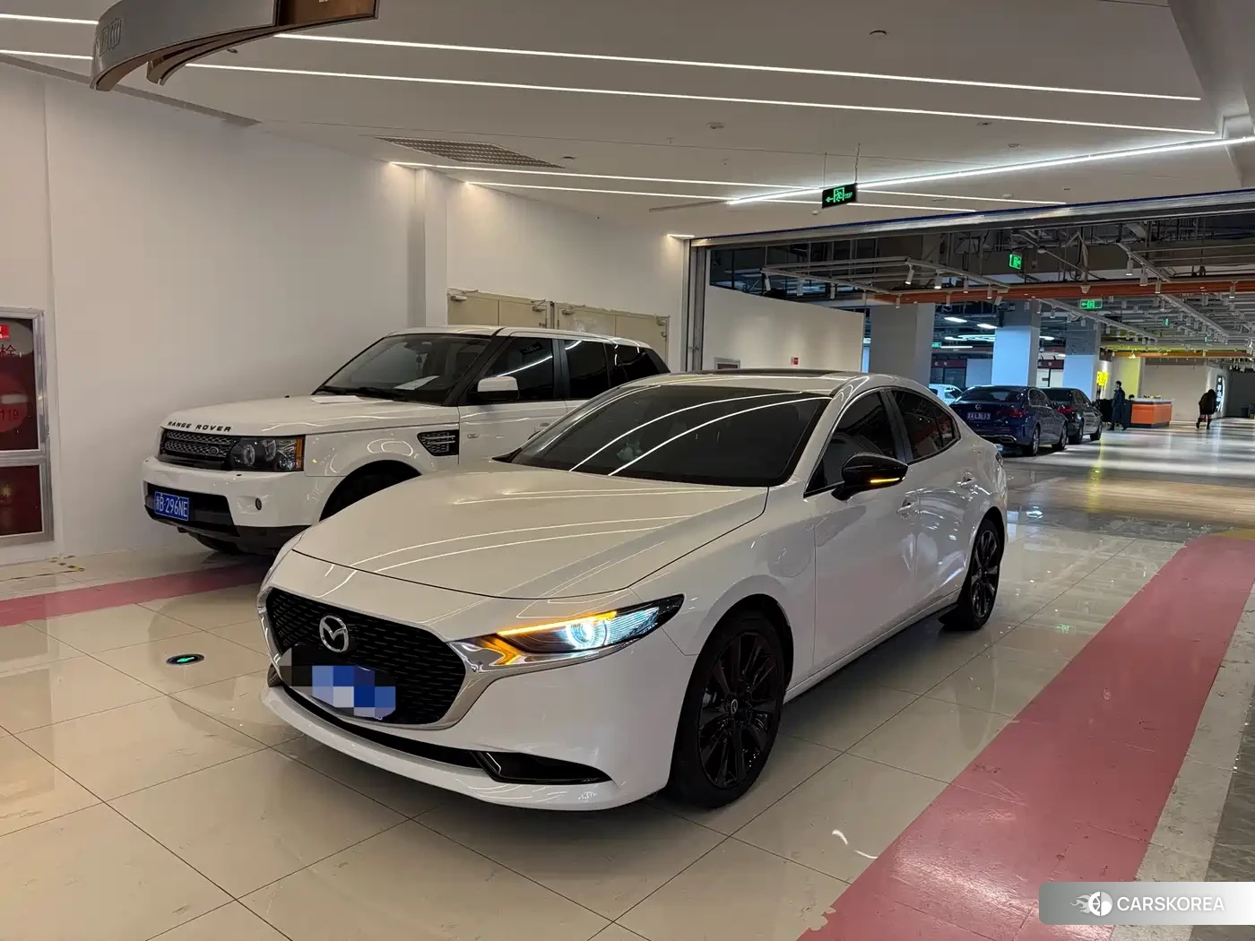 Mazda 3 2024 Белый из Китая, фото 5