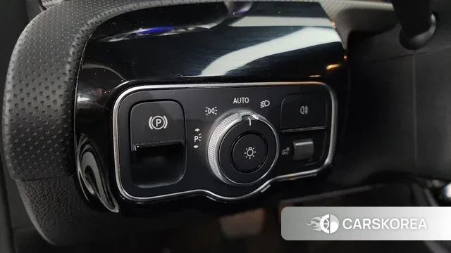 Mercedes-Benz A-Class W177 2021 Белый из Кореи, фото 5