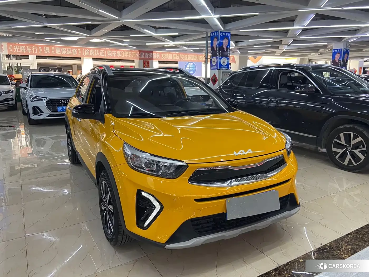 Kia KX1 2022 Yellow/orange из Китая, фото 5