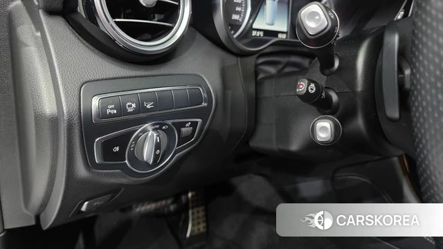 Mercedes-Benz GLC-Class X253 2019 Белый из Кореи, фото 5