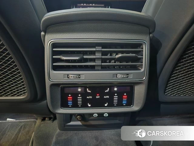 Audi Q7 (4M) 2026 Белый из Кореи, фото 5
