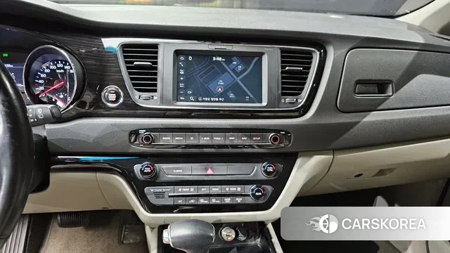 Kia The New Carnival 2018 Серый из Кореи, фото 5