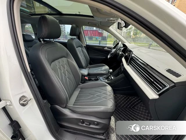 Volkswagen Tiguan L 2023 Белый из Китая, фото 5